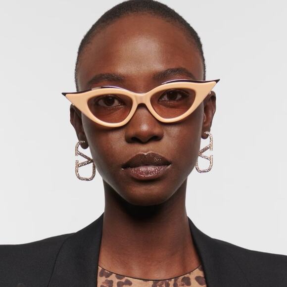 New! Valentino VLS 114C Stylish Beige Sunglasses, Authentic main image 8